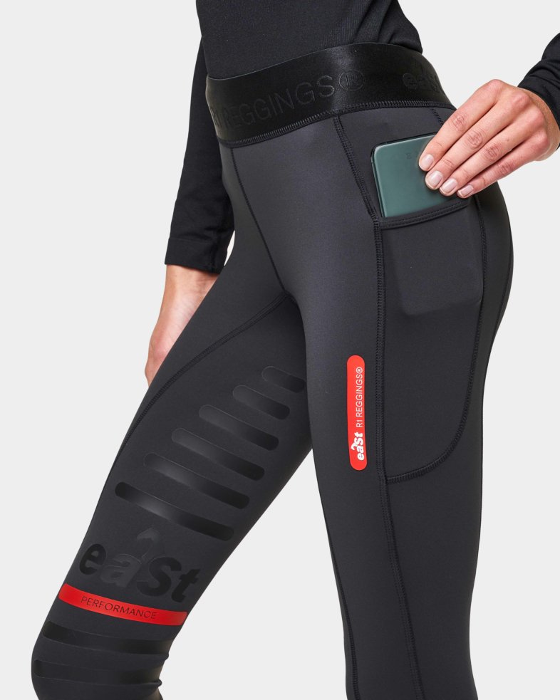 Outfit: REGGINGS® R1 Mid Season +  Hybrid Jersey